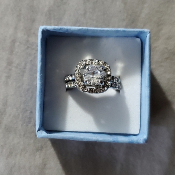 Silver Engagement Ring Set - Picture 1 of 2